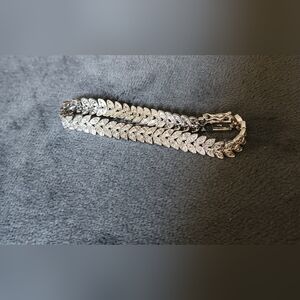Sterling Silver Leaf Style Diamond Tennis Bracelet 7.5" Excellent Used Condition